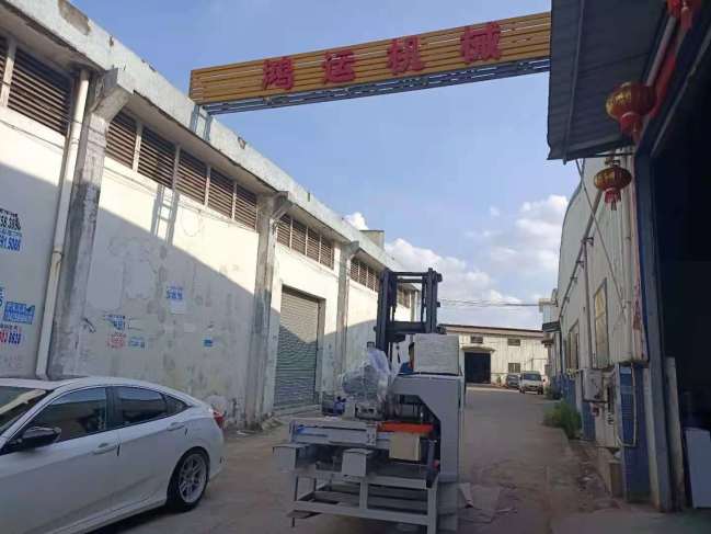 瓷磚加工設(shè)備