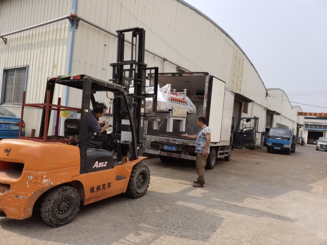 全自動倒內(nèi)角機